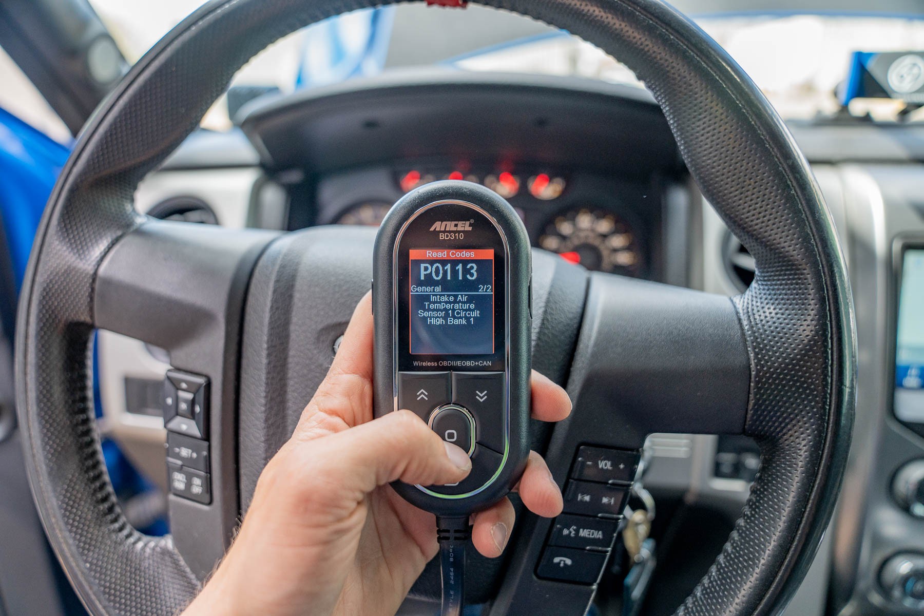 Ancel BD31 OBD2 scanner offering versatile Bluetooth and wired connectivity