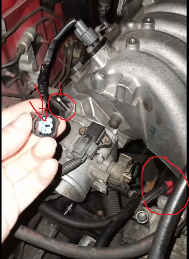 Connector above the throttle body