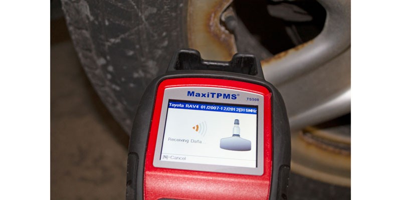 Capturing Sensor Data with TPMS Scan Tool